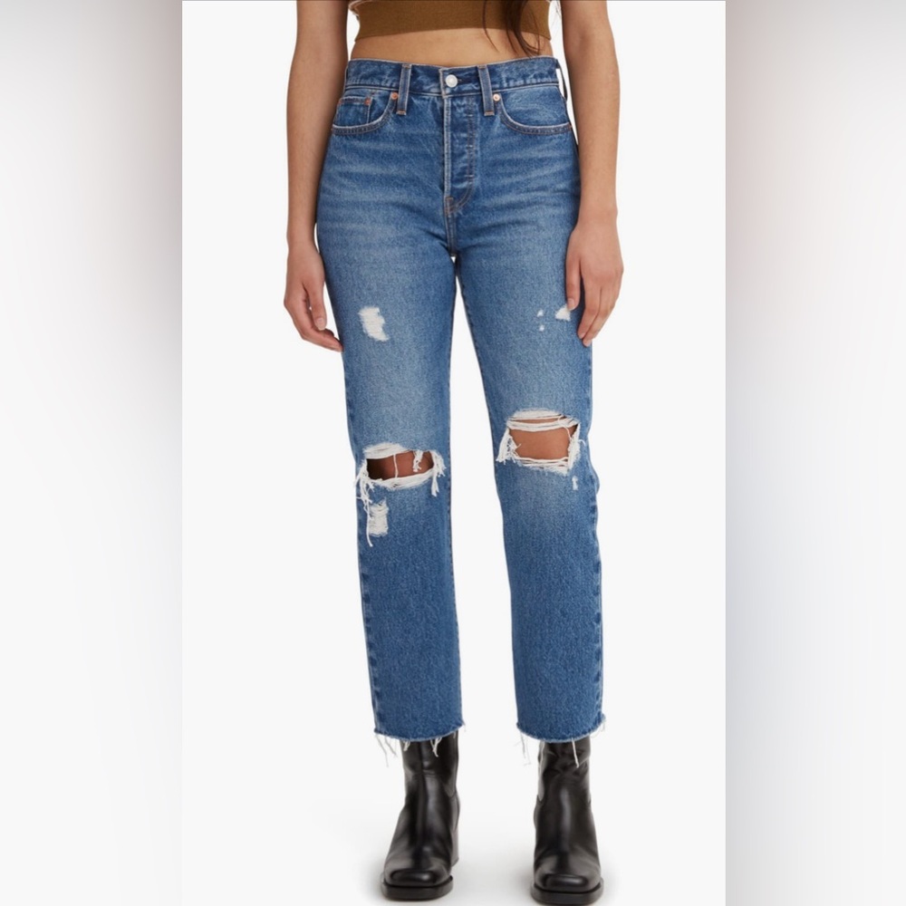 Levi’s Wedgie Ripped High Waist Crop Straight Leg Jeans